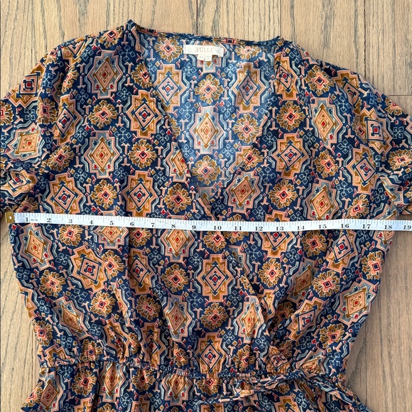 Tulle Brand Women’s Patterned Wrap Top Size X-Small - Picture 9 of 11